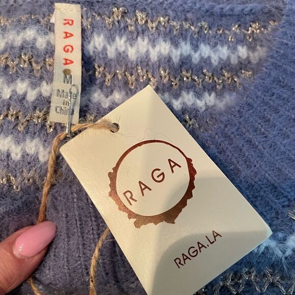 NWT
RAGA
Beach Club Pullover Sweater
Size M - Picture 5 of 8